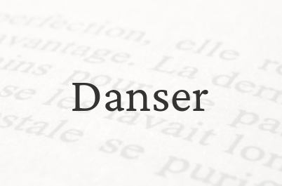 « Danser » sur un arrière-plan de page imprimée